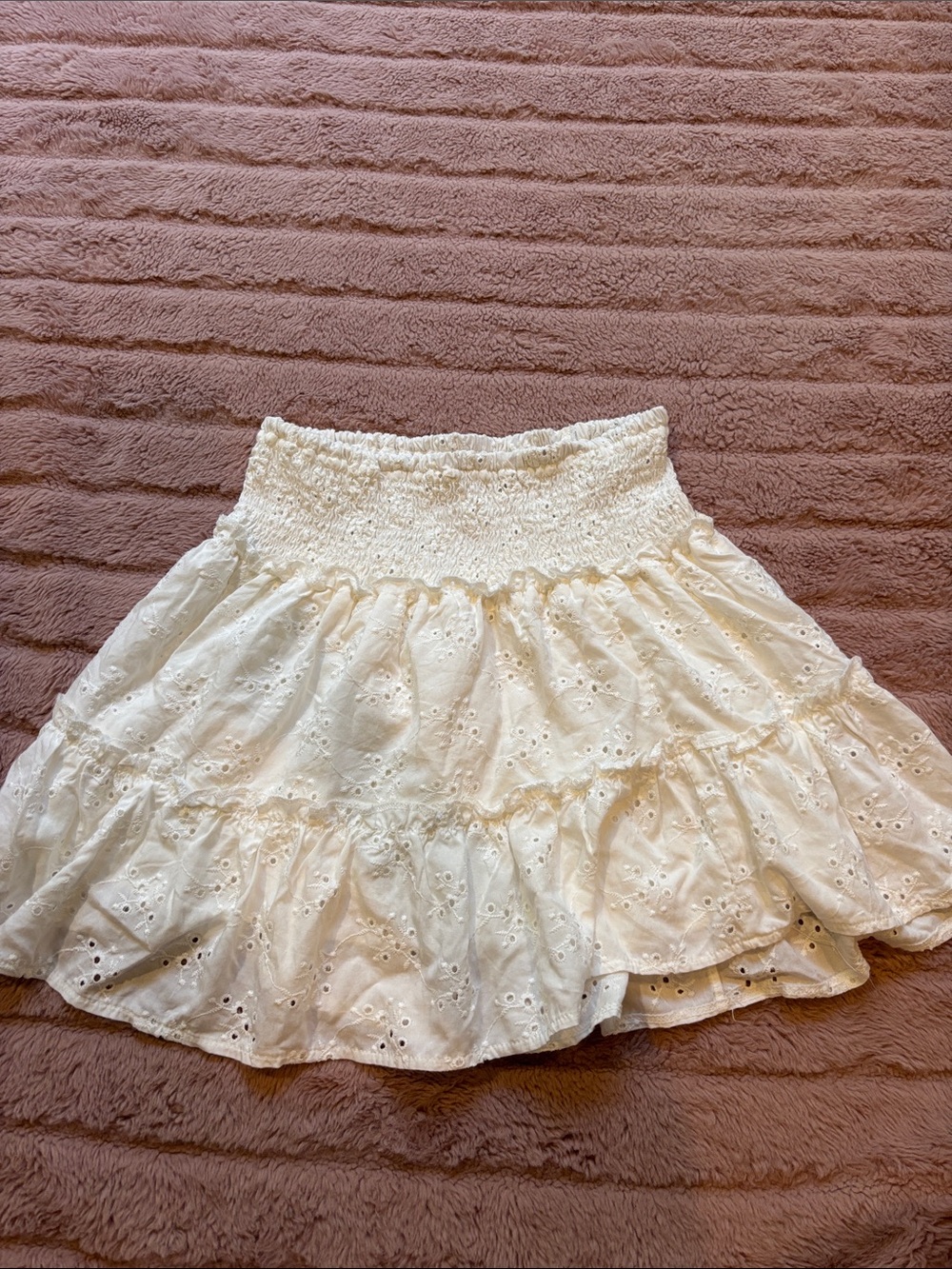 White Eyelet Tiered Mini Skirt (size S)
